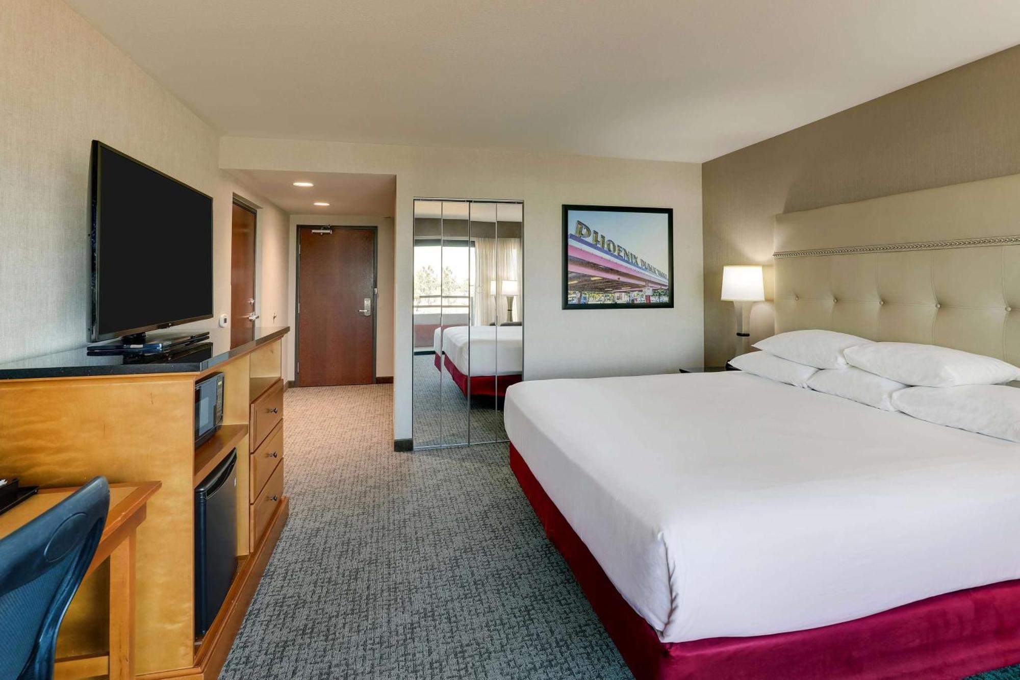 Drury Inn & Suites Phoenix Airport Eksteriør billede
