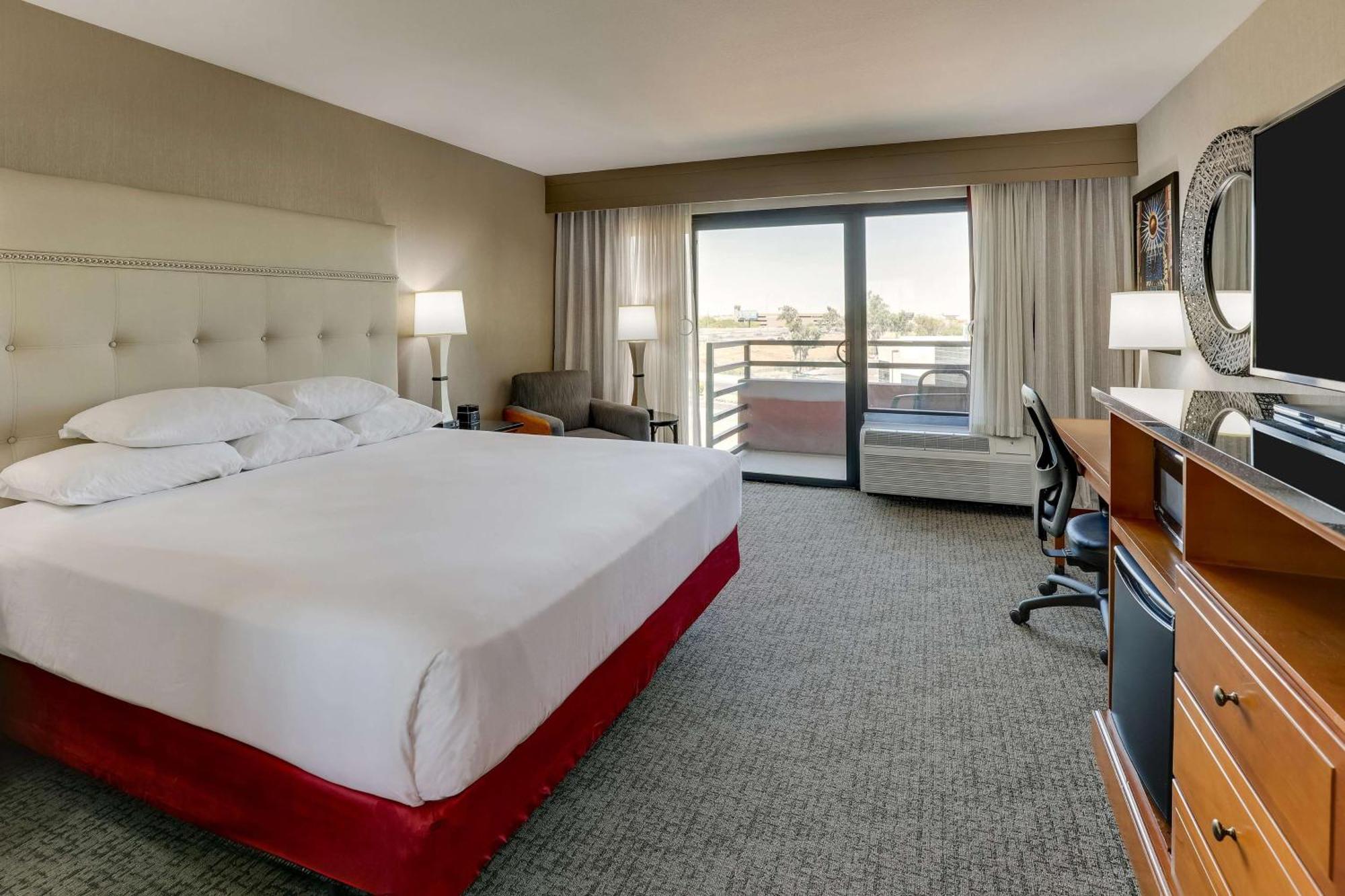 Drury Inn & Suites Phoenix Airport Eksteriør billede