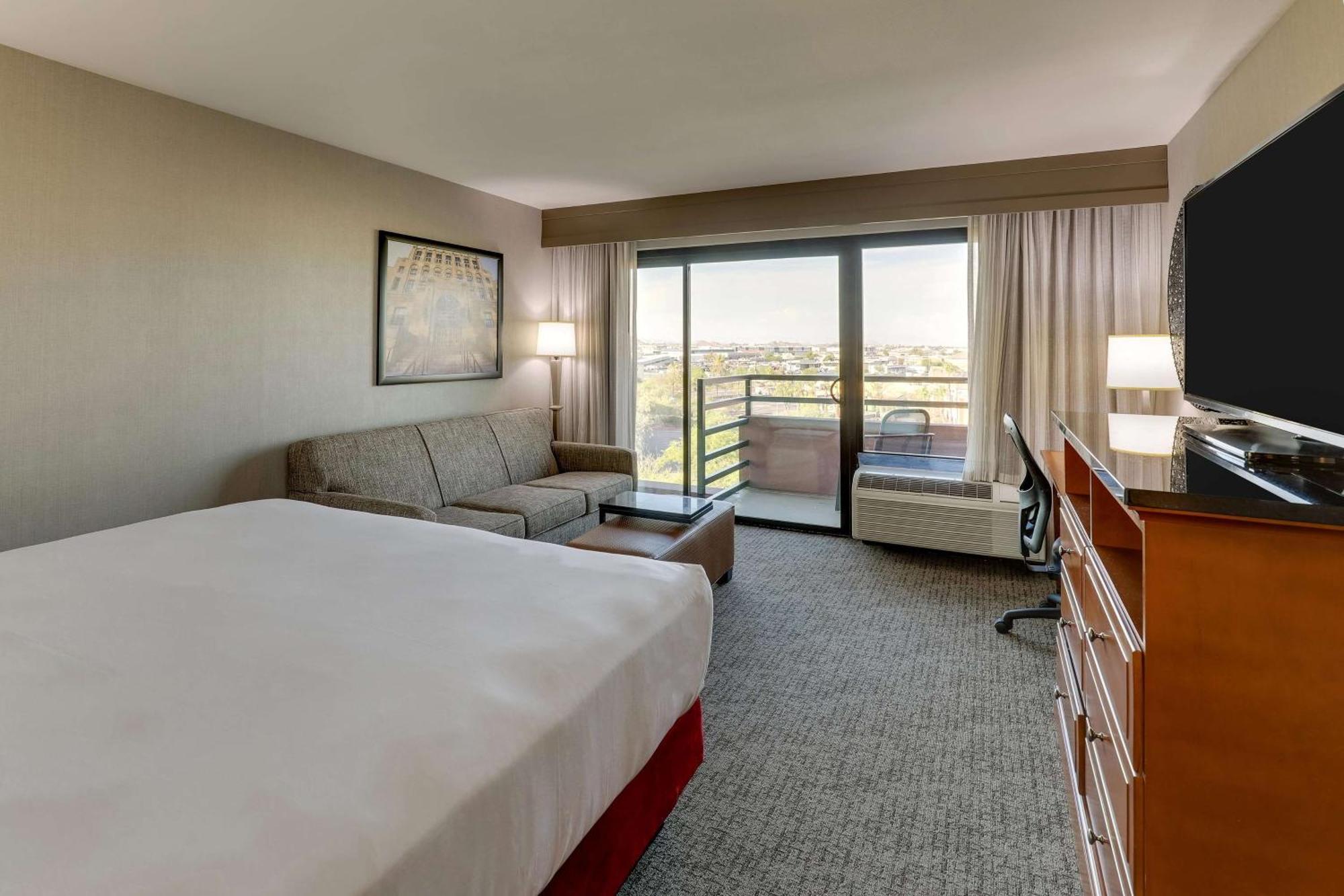 Drury Inn & Suites Phoenix Airport Eksteriør billede