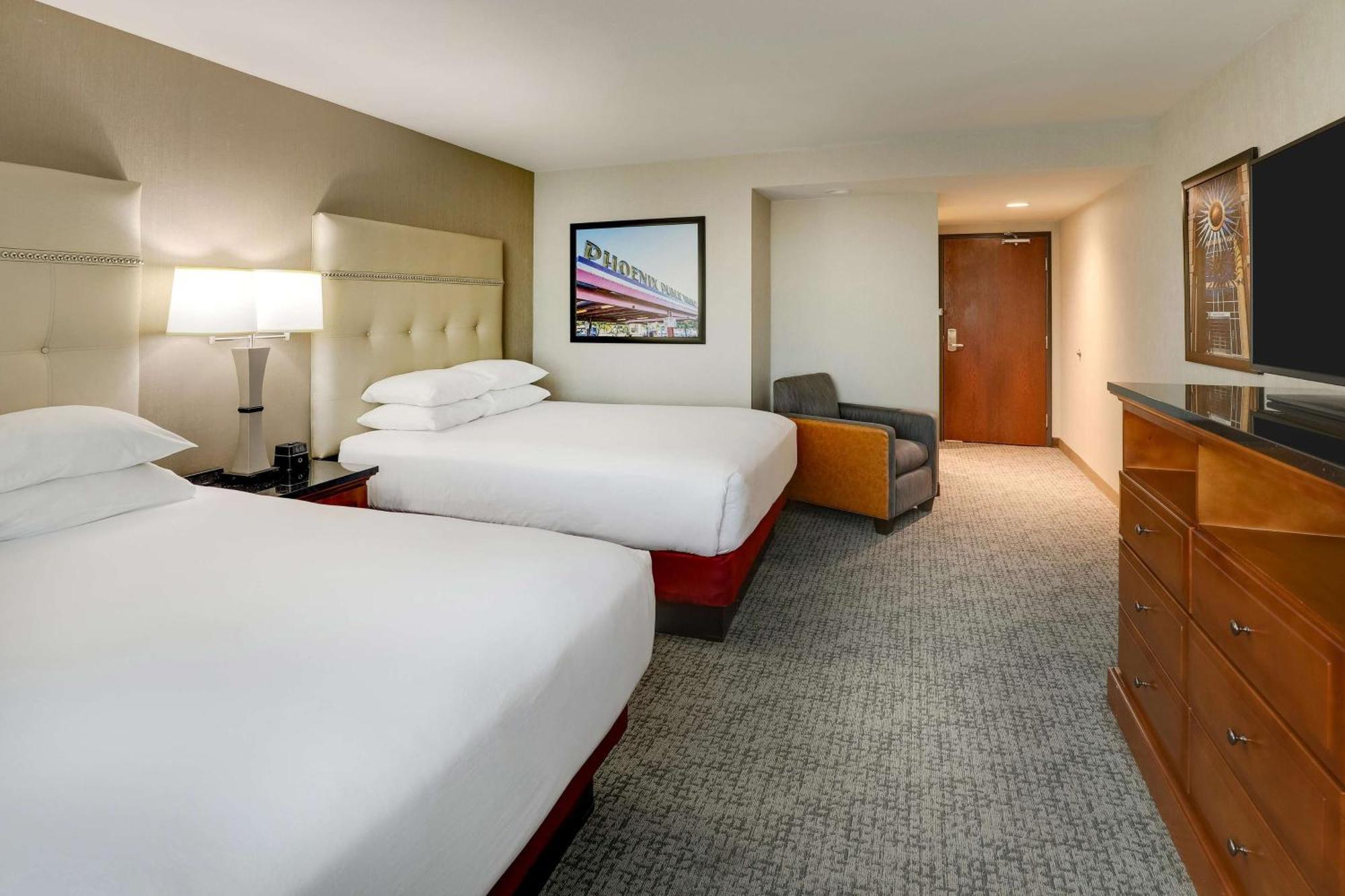 Drury Inn & Suites Phoenix Airport Eksteriør billede