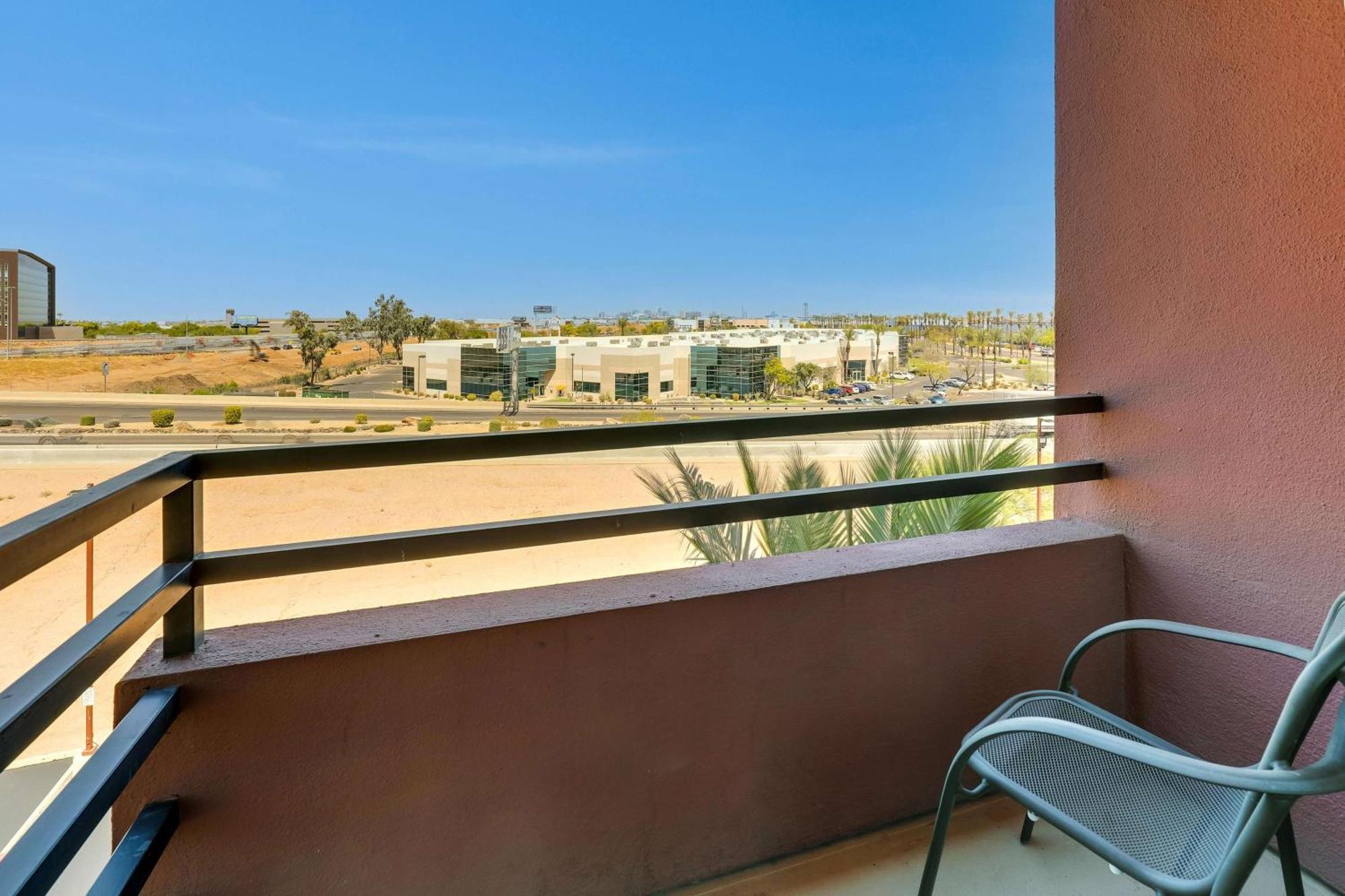 Drury Inn & Suites Phoenix Airport Eksteriør billede