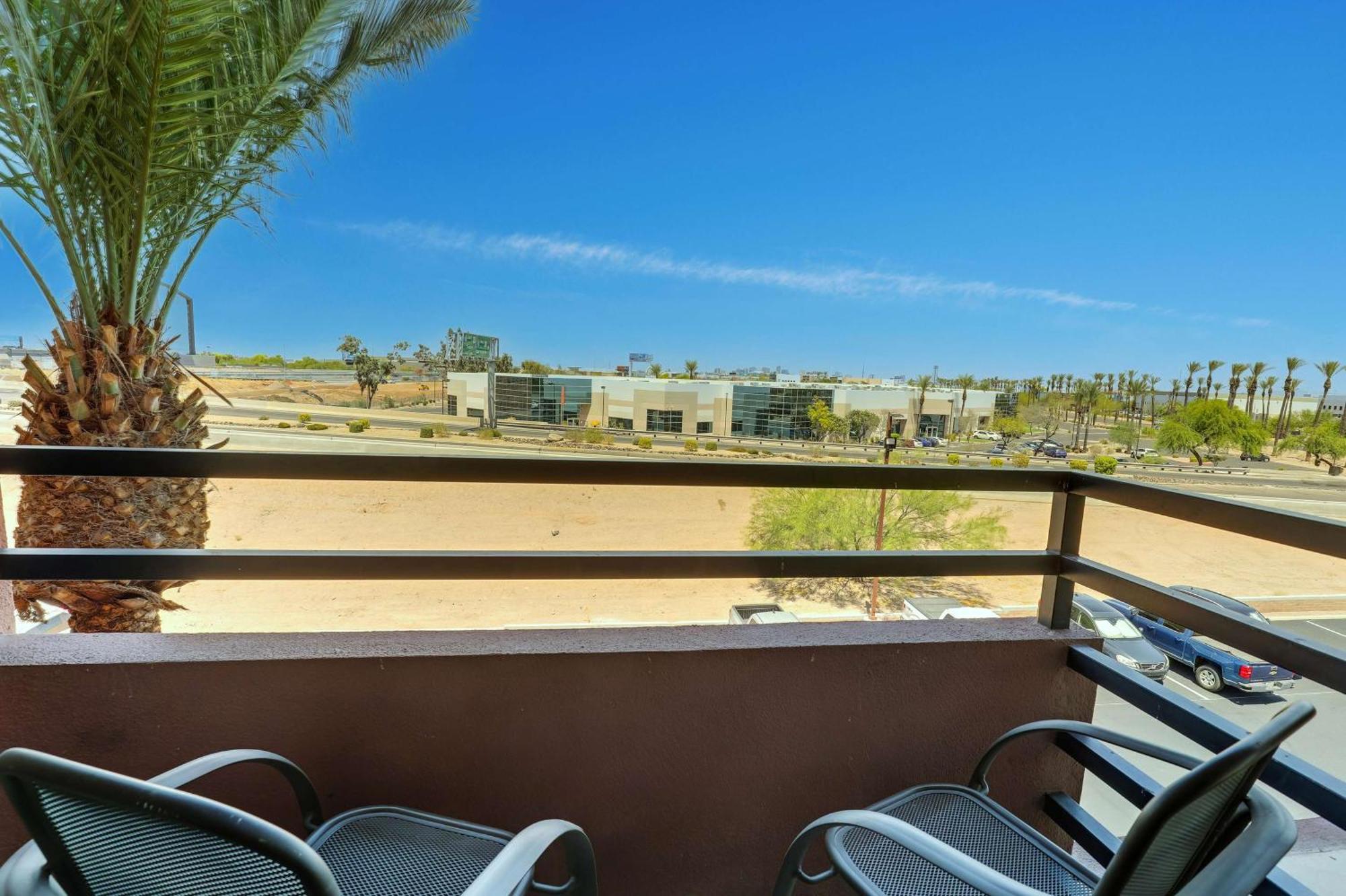 Drury Inn & Suites Phoenix Airport Eksteriør billede