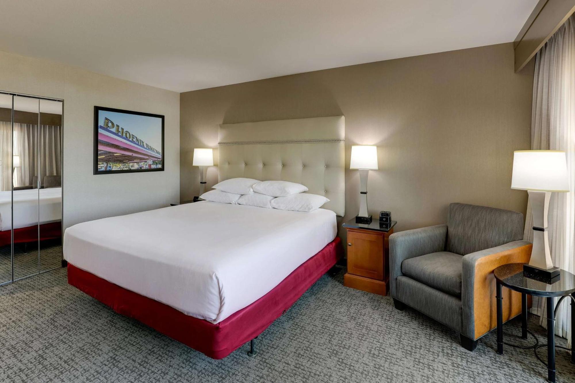 Drury Inn & Suites Phoenix Airport Eksteriør billede