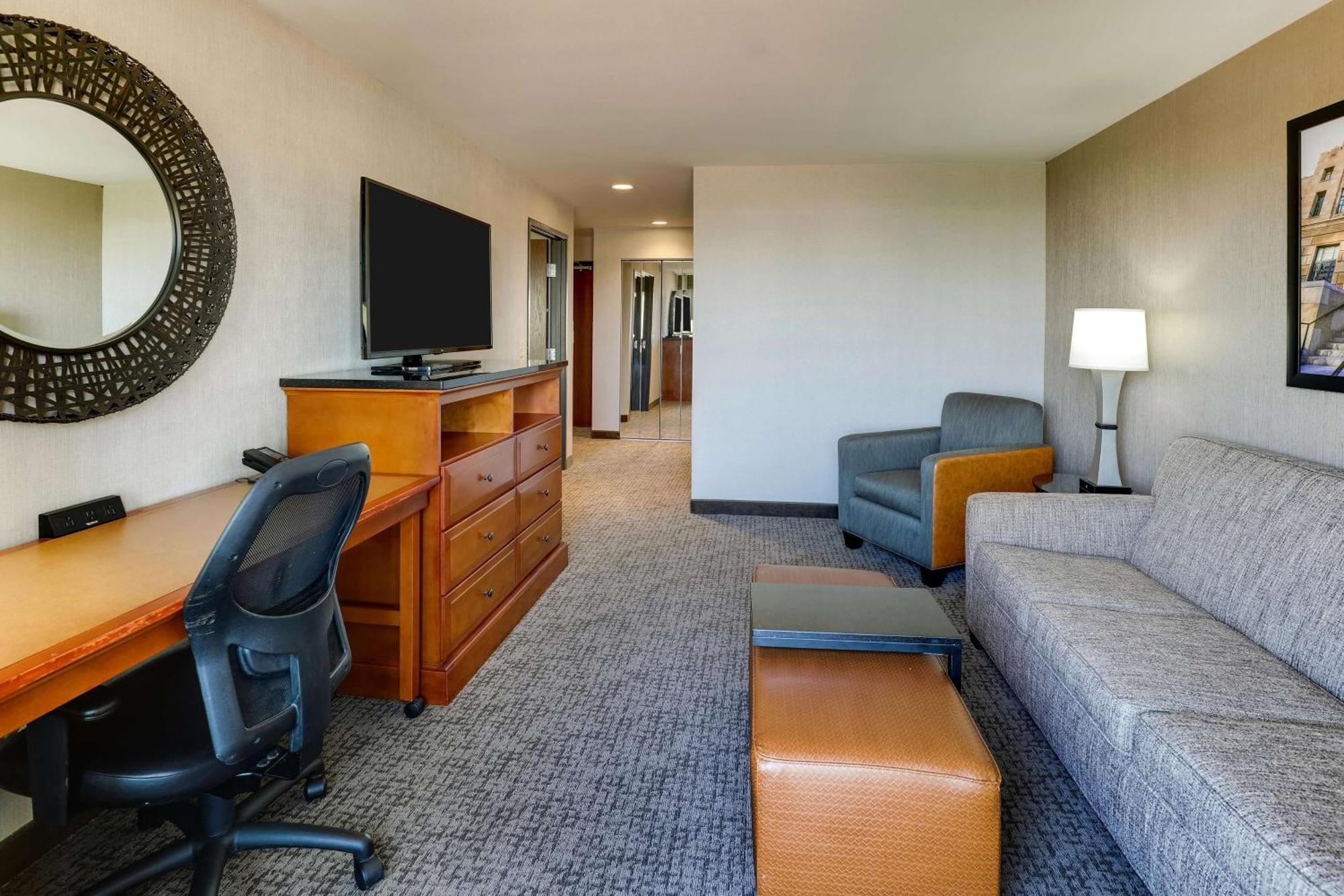 Drury Inn & Suites Phoenix Airport Eksteriør billede