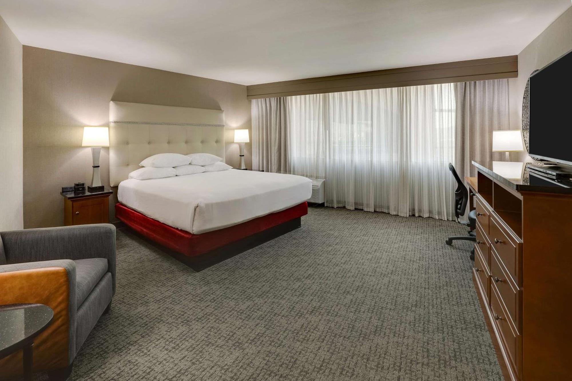 Drury Inn & Suites Phoenix Airport Eksteriør billede